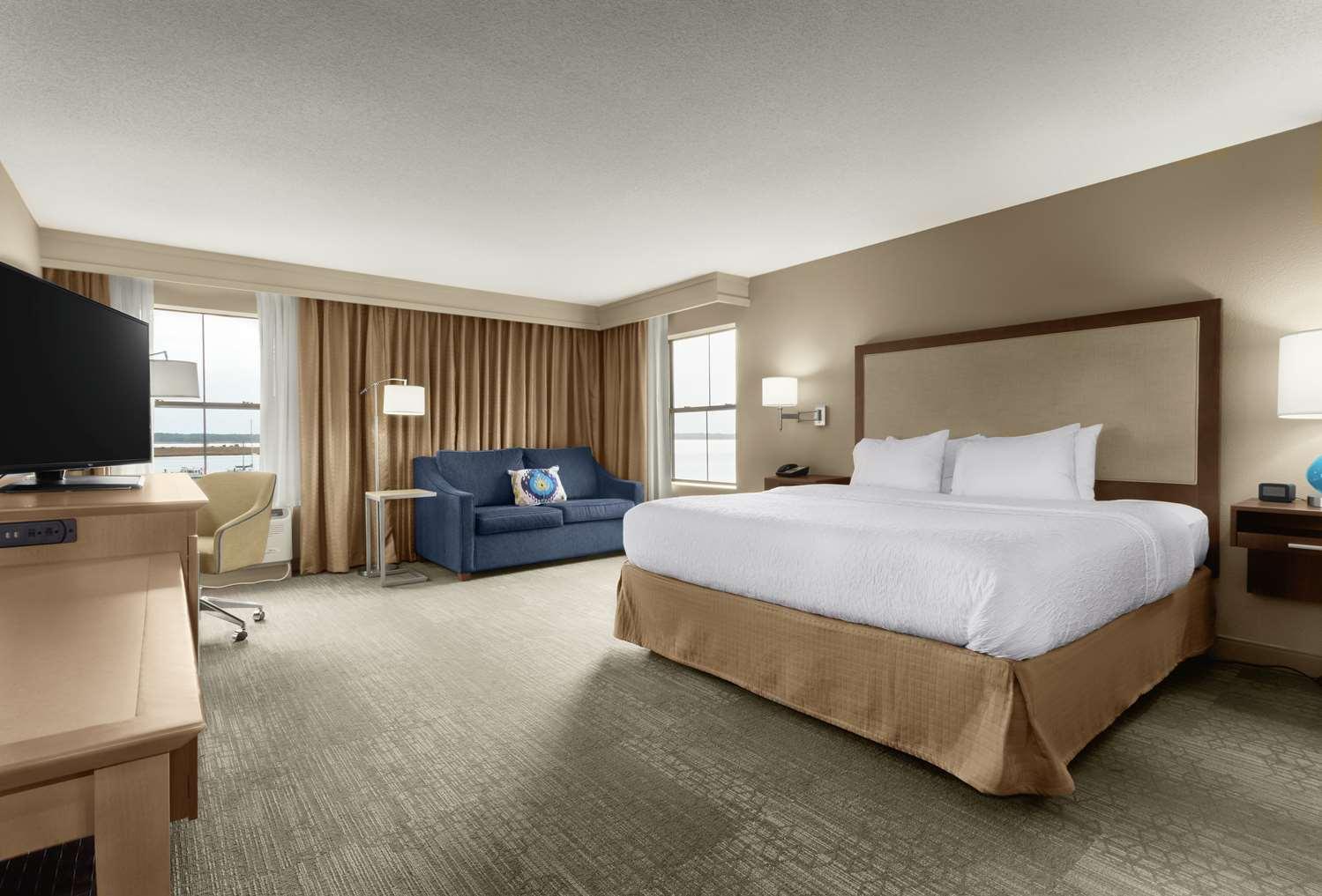 Hampton Inn Georgetown Marina — 9