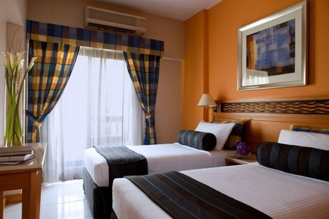 Golden Sands Hotel Apartments 3 — 10