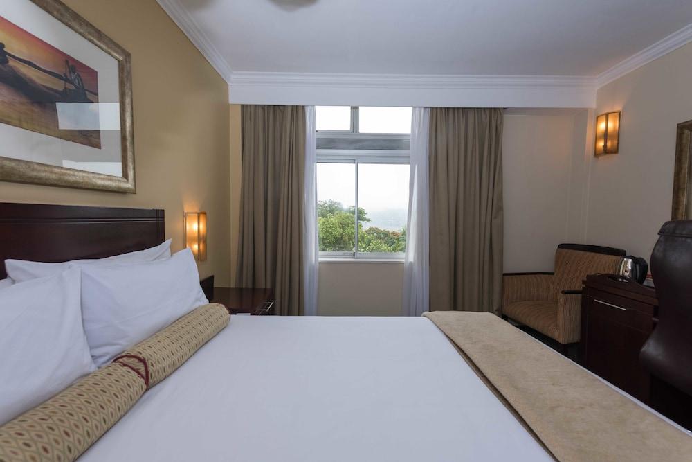 SUNBIRD MOUNT SOCHE HOTEL — 10