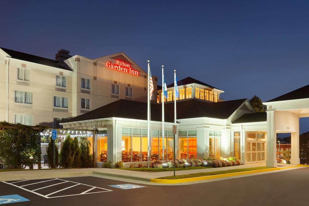 HILTON GARDEN INN FAIRFAX — 1