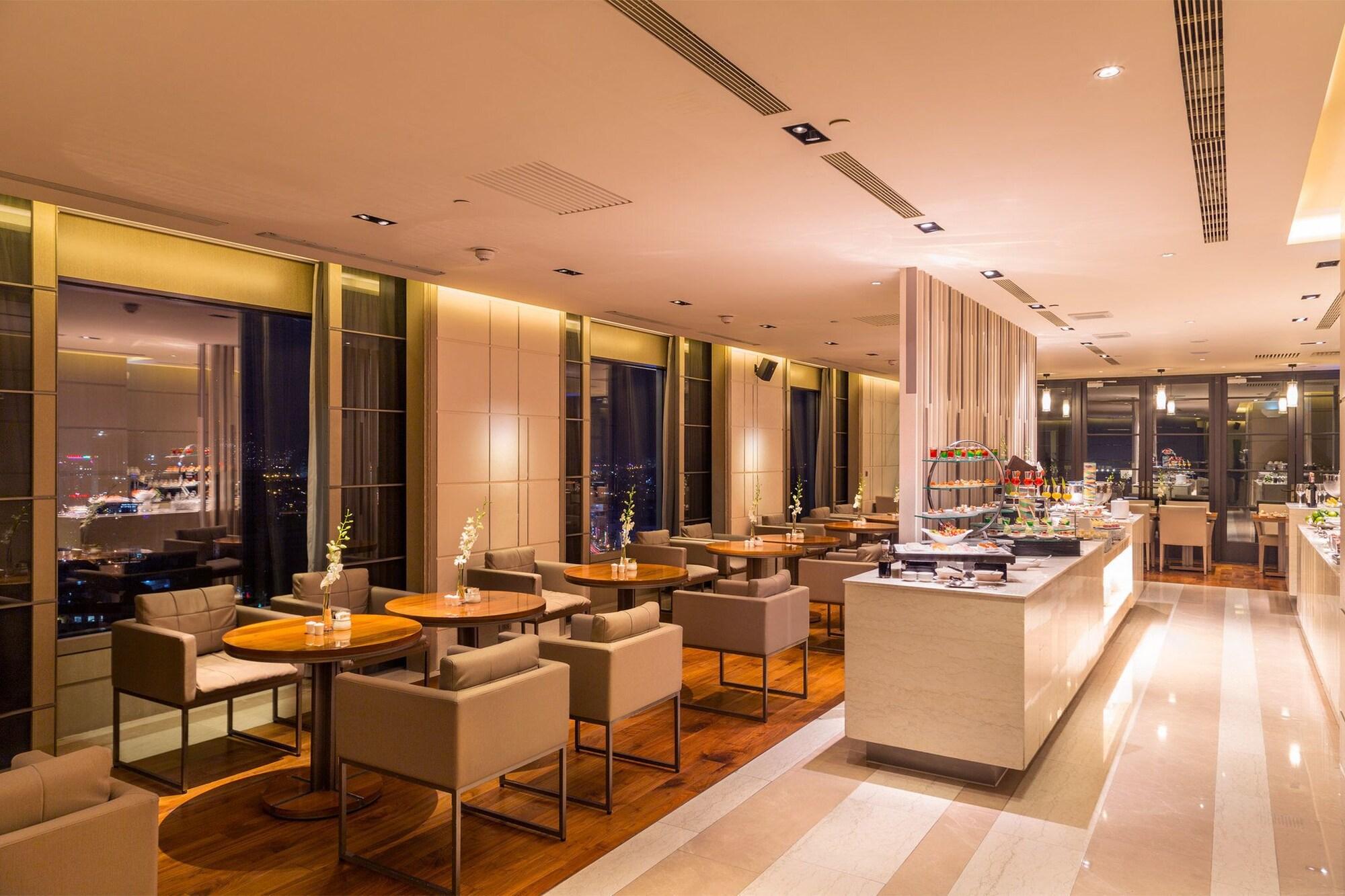 Hotel Nikko Saigon — 2