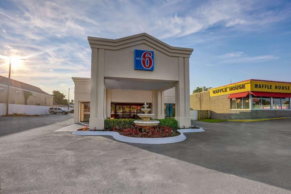 Motel6 Jacksonville, NC — 9
