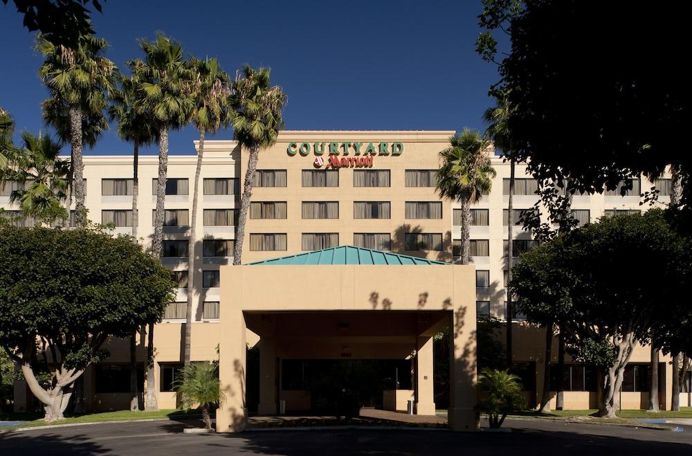 Courtyard by Marriott Cypress Anaheim / Orange County — 2