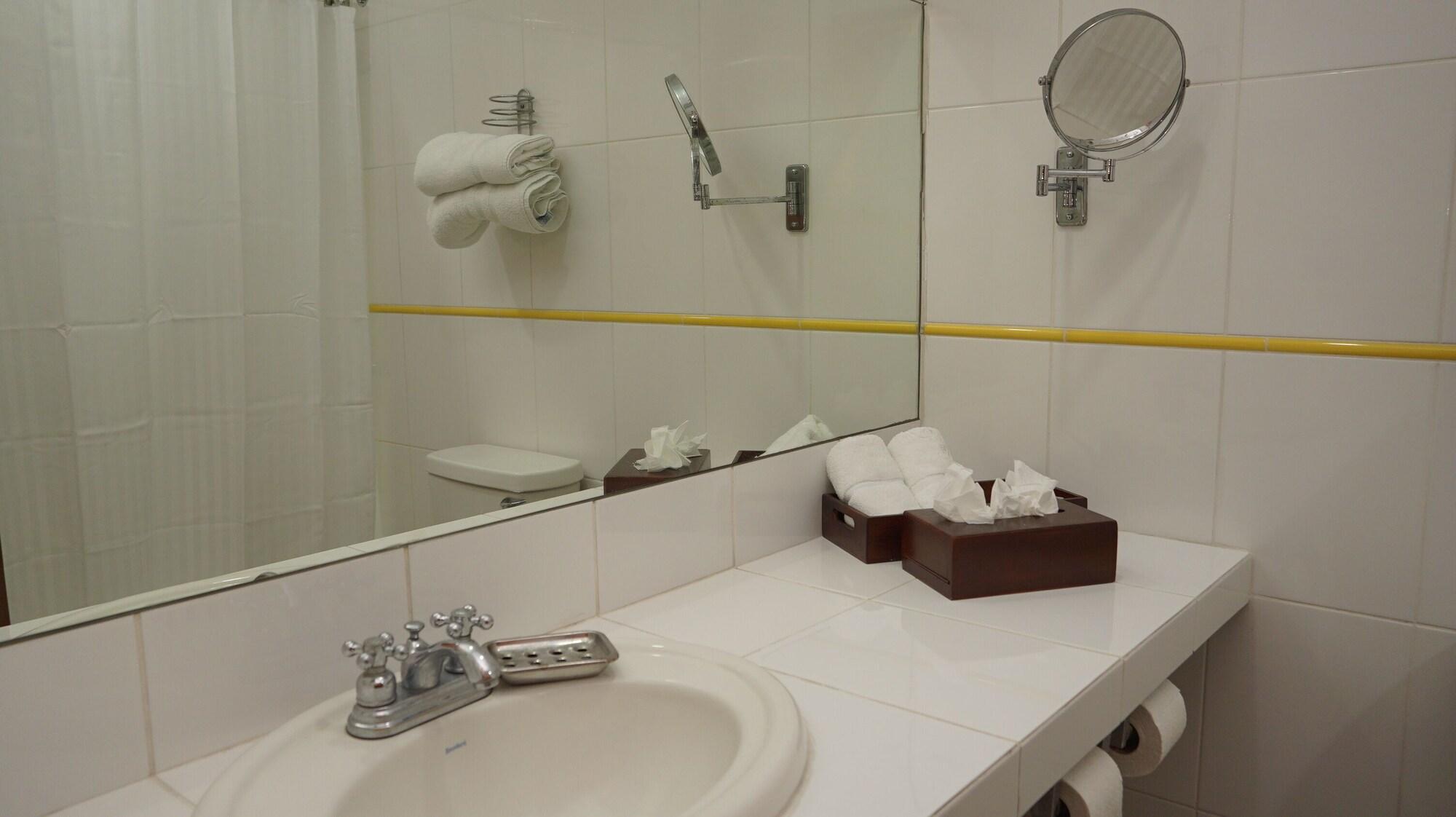 Hotel Casa del Arbol 1174048 — 10