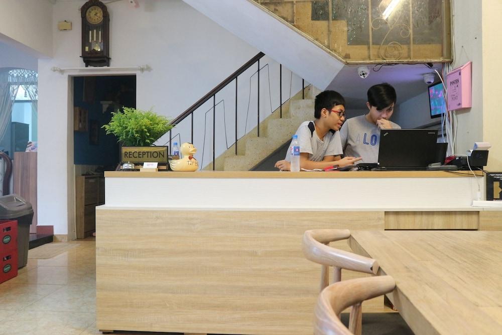 Long Hostel — 2