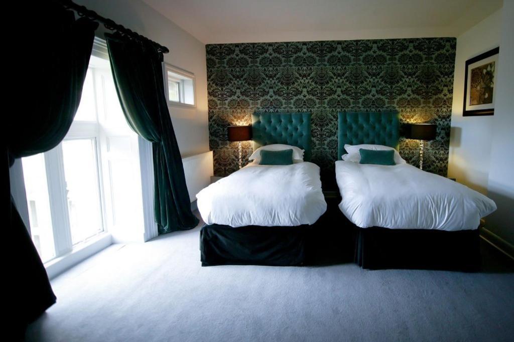 Mitton Hall — 8