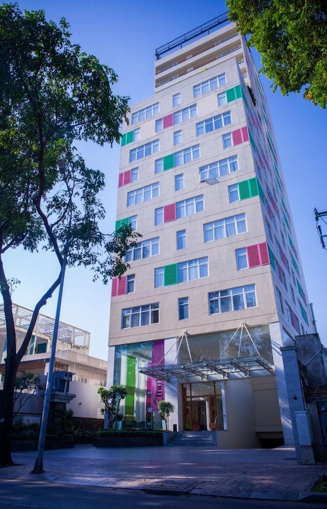 Emm Hotel Saigon — 3