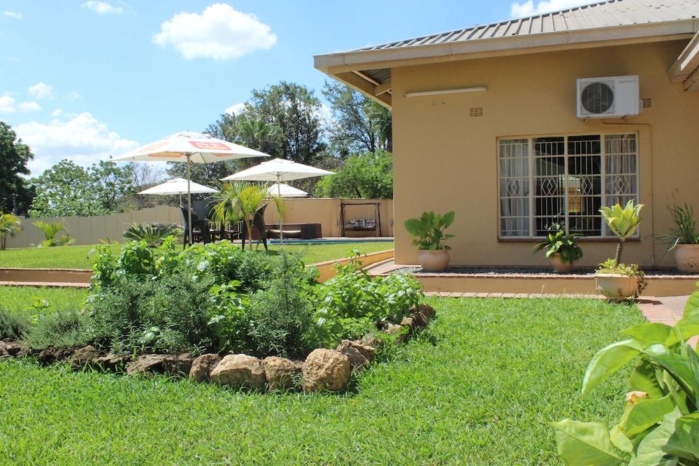 Casa Mia — 1