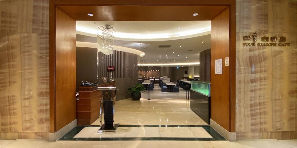Monarch Plaza Hotel 1111698 — 7
