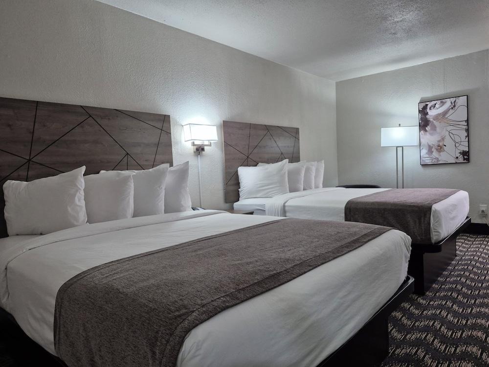 Abilene Whitten Inn — 9