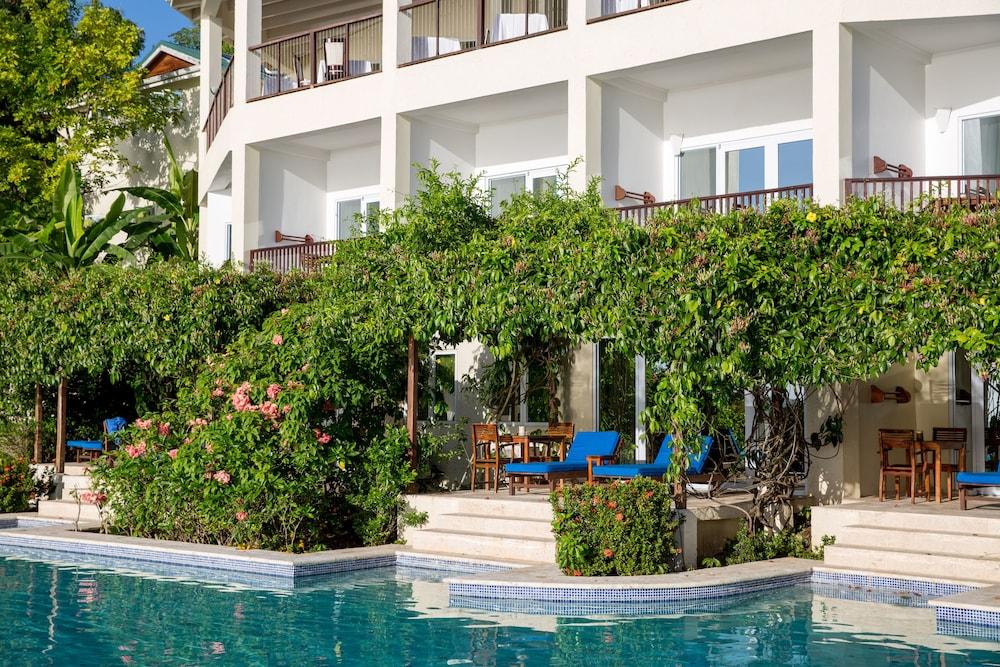 Calabash Cove Resort And Spa - Adults Only — 9
