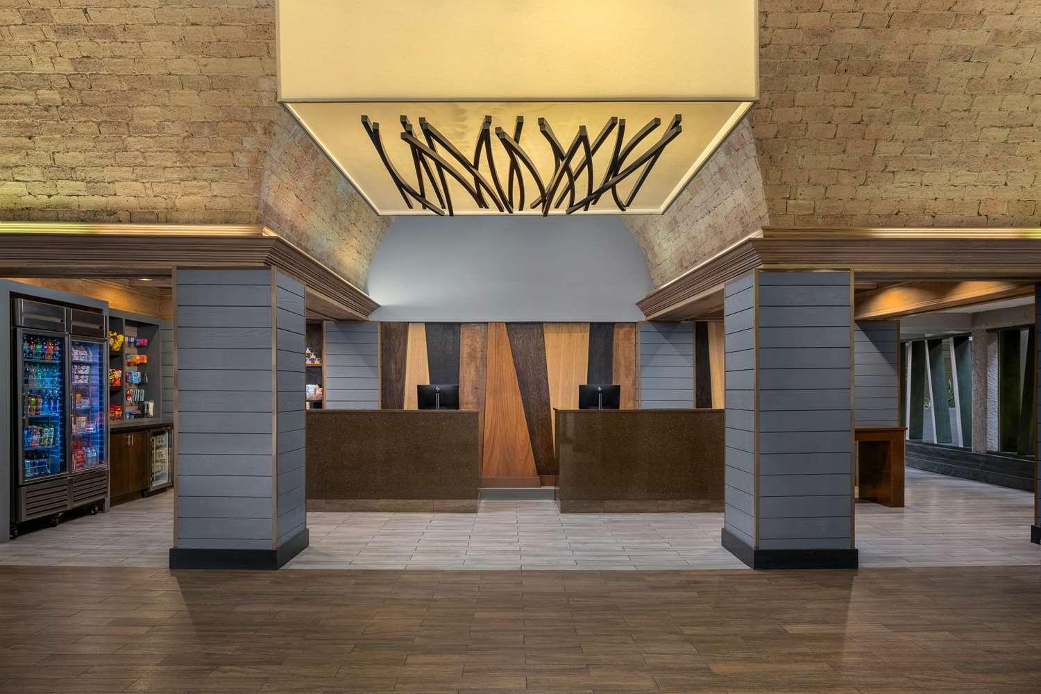 Embassy Suites by Hilton El Paso — 5