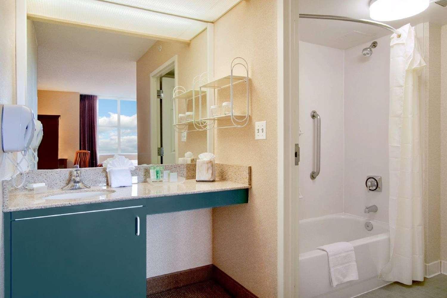 Homewood Suites by Hilton Falls Church - I-495 at Rt. 50