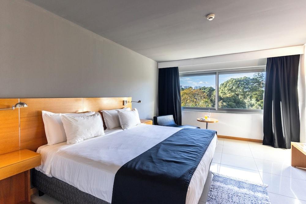 Park Hotel — 10