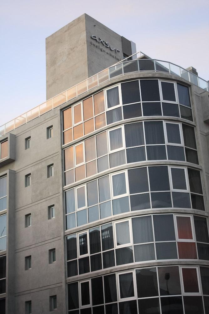 Axsur Design Hotel — 2