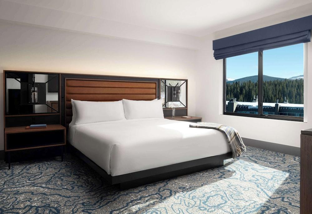 Hotel Alpenrock Breckenridge, Curio Collection by Hilton — 10