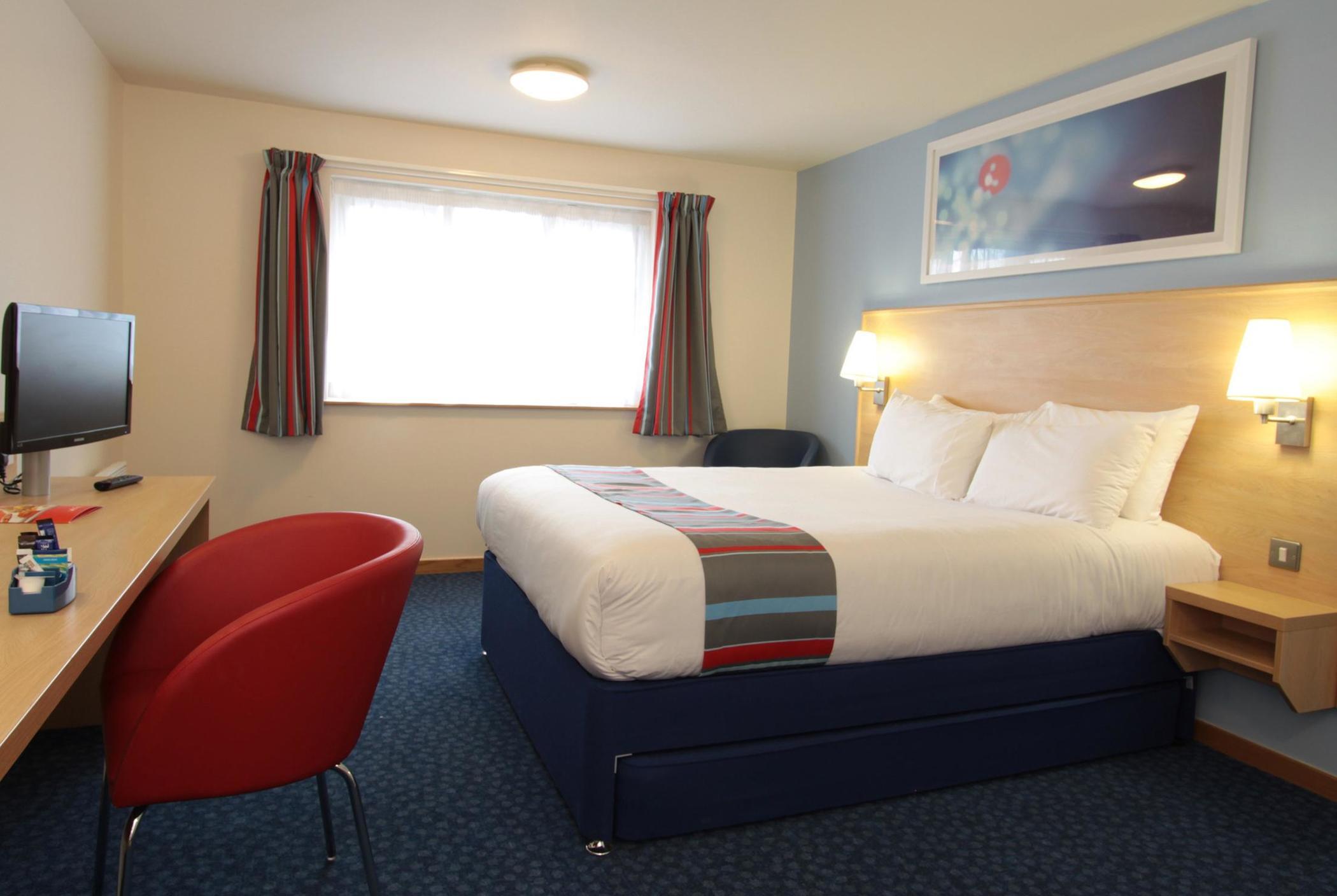 Travelodge Birmingham Central Broadway Plaza — 9
