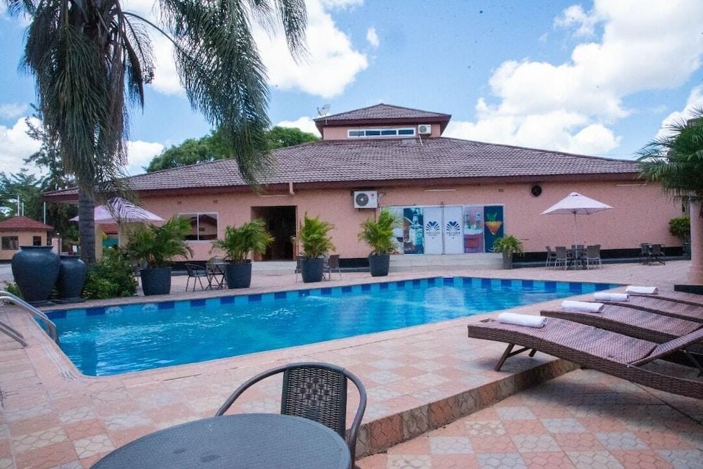 Mika Lodge — 2