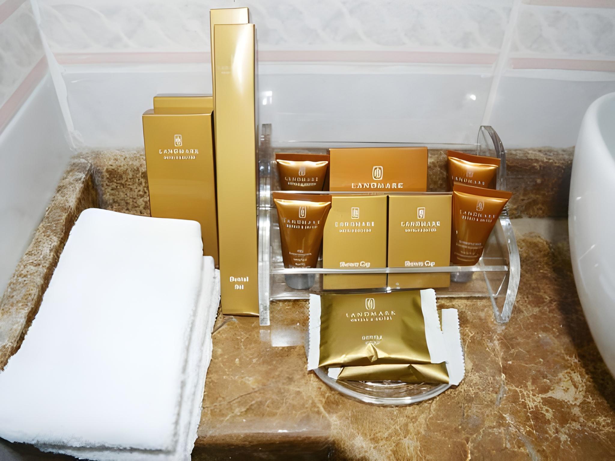 Landmark Plaza Baniyas — 4