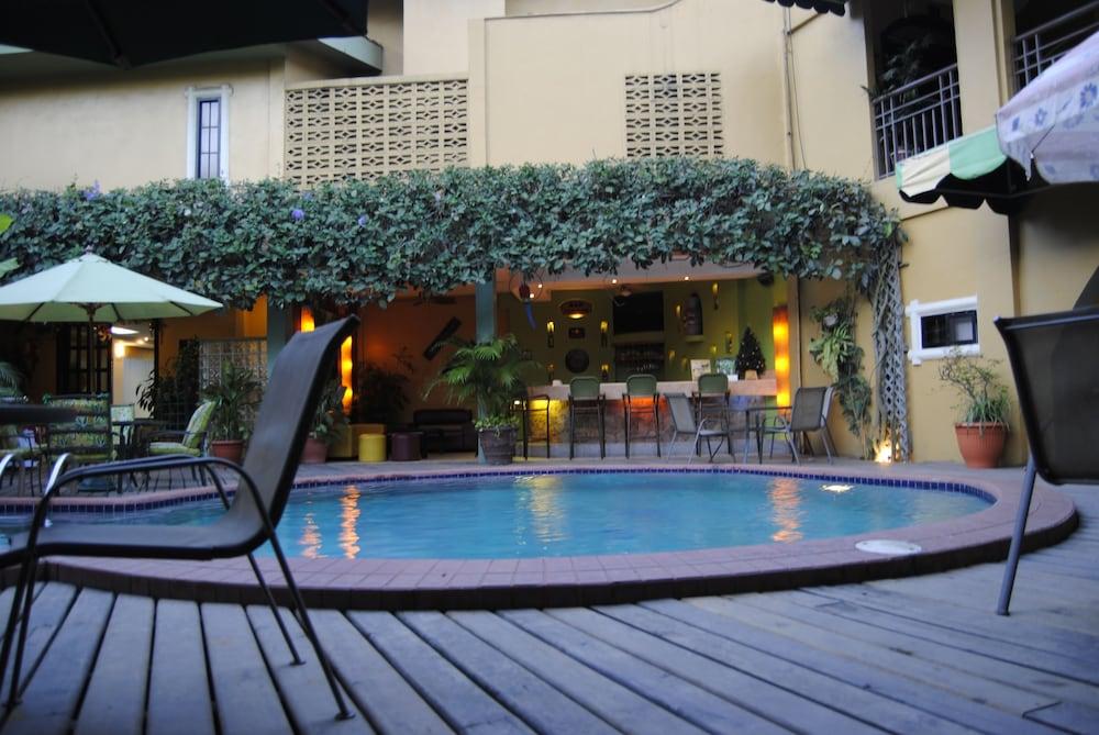Aparthotel La Cordillera — 9