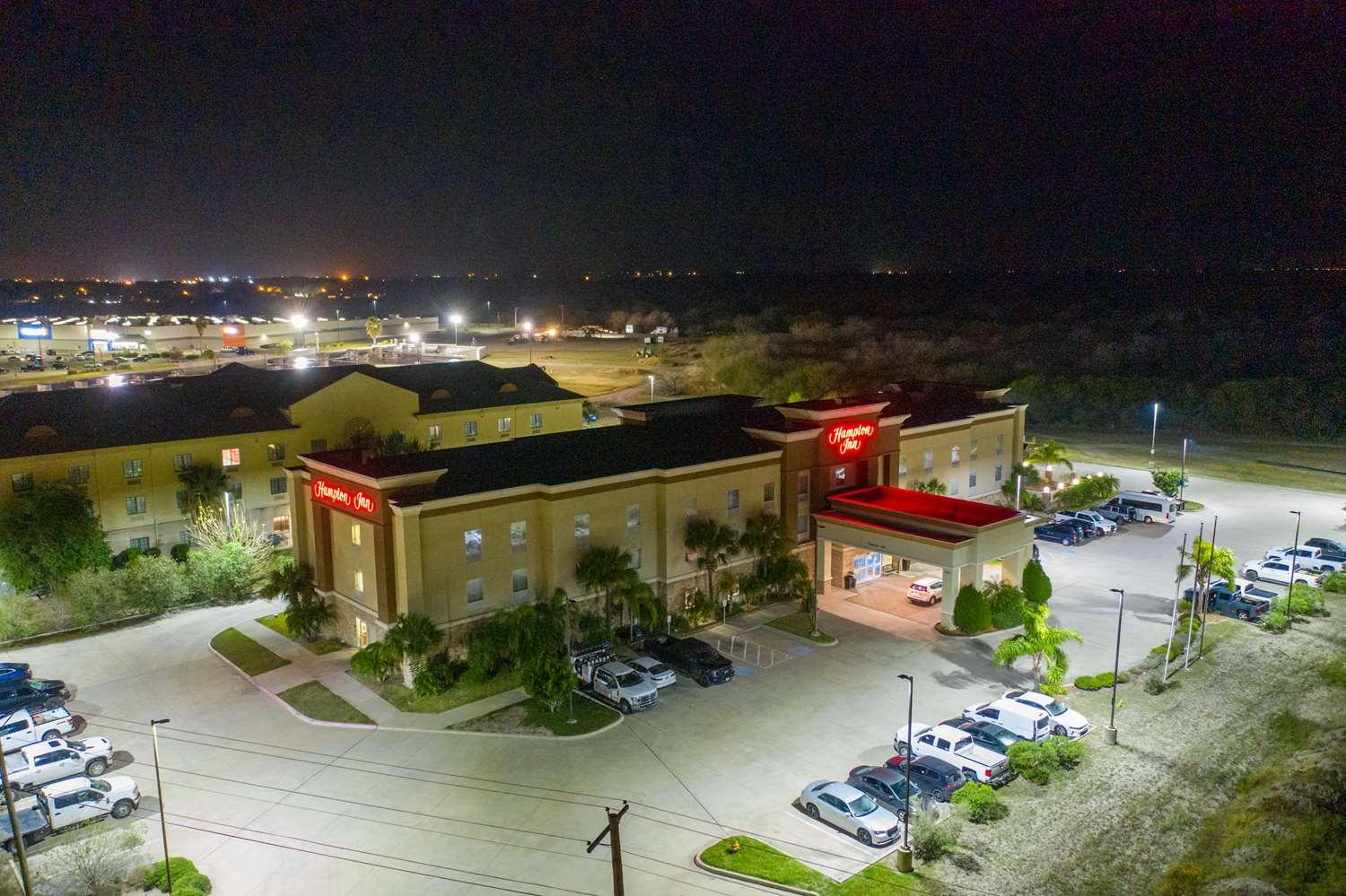 Hampton Inn Alice — 4