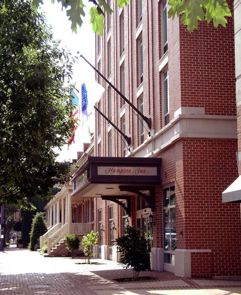 Hampton Inn Alexandria Old Town King St. Metro — 7