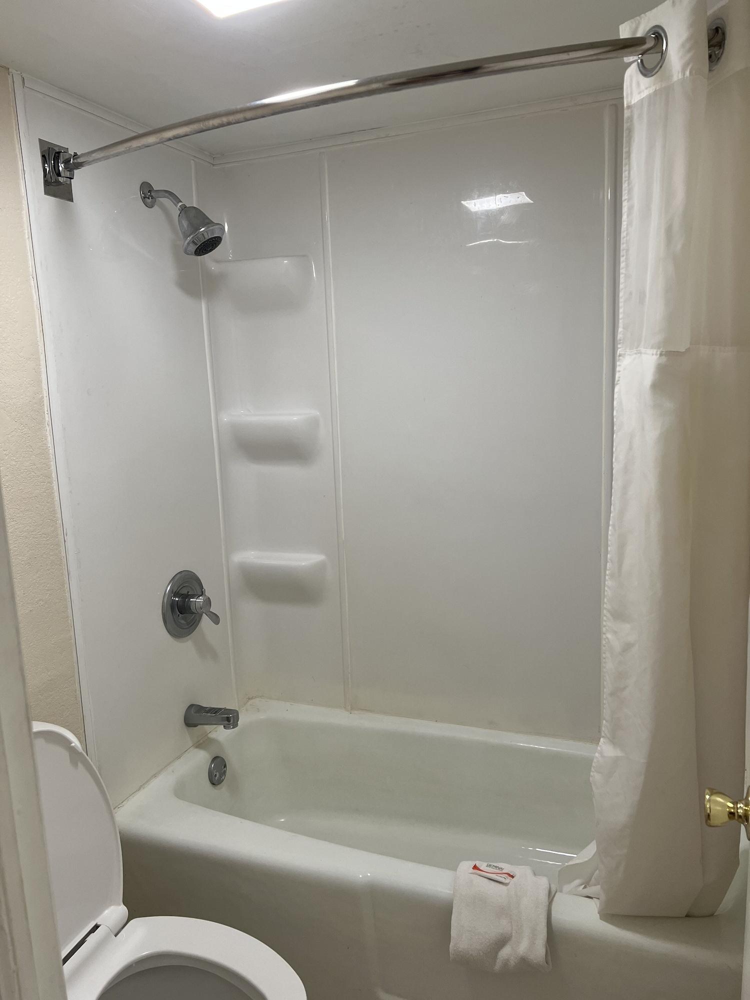 Knights Inn Ashland — 7