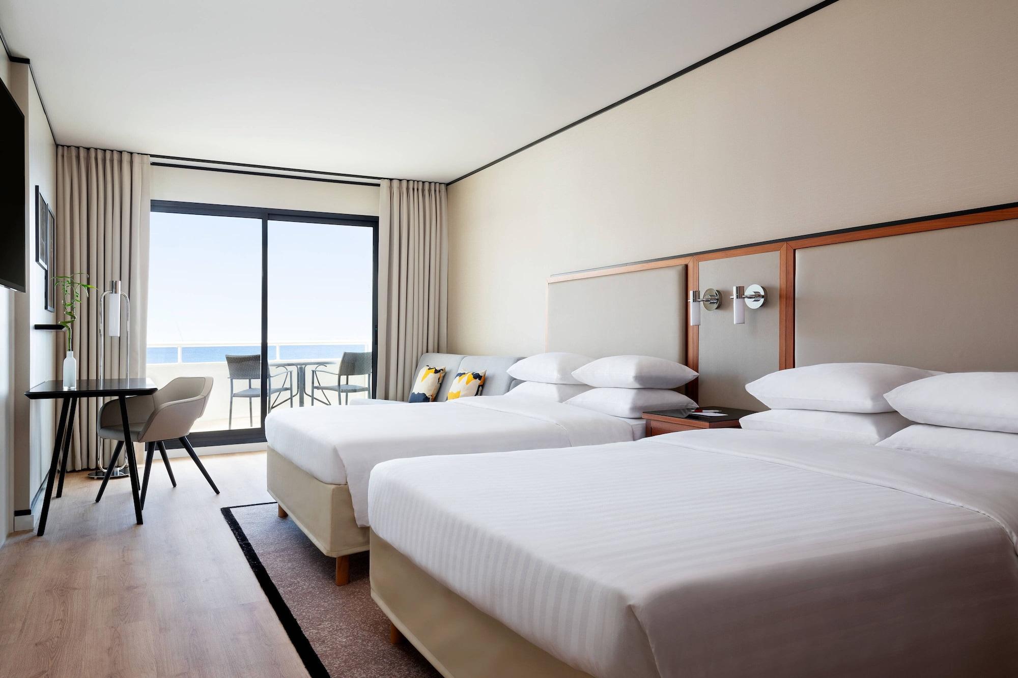 Riviera Marriott Hotel La Porte de Monaco — 9