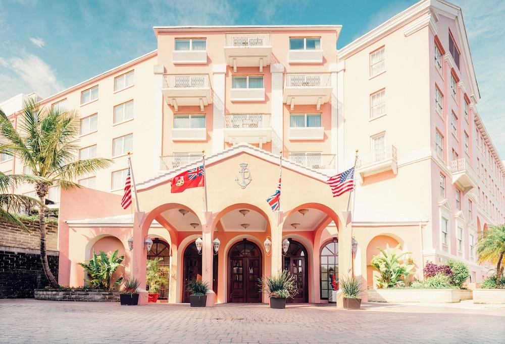 Hamilton Princess and Beach Club - a Fairmont Managed Hotel — 9