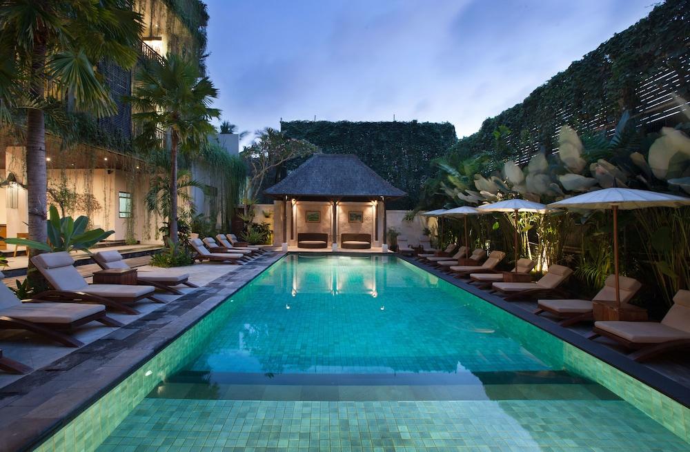 THE UBUD VILLAGE HOTEL AT MONKEY FOREST 62934 — 9