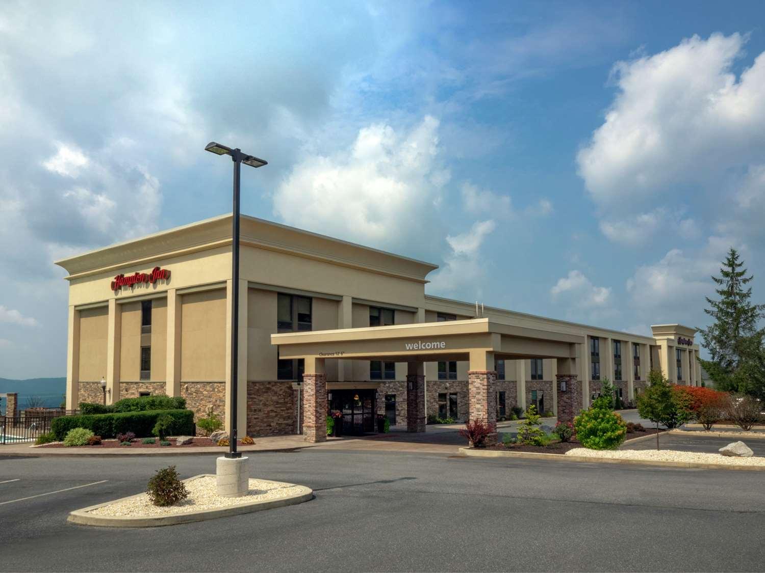 Hampton Inn Hazleton — 3
