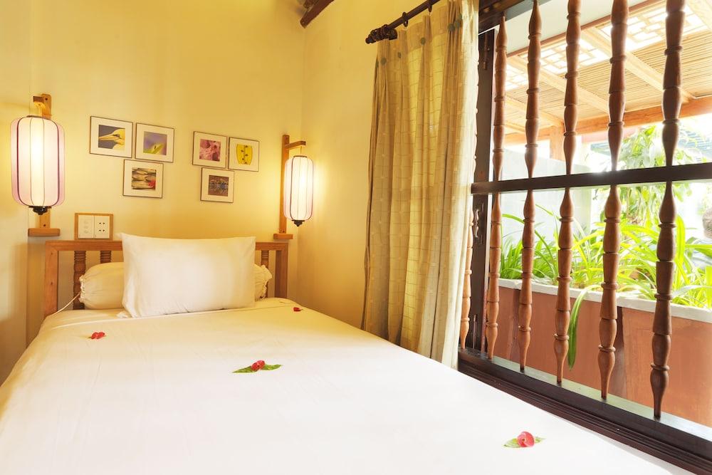 Vinh Hung Library Hotel — 9