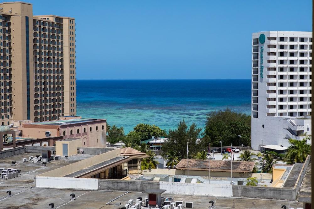 Guam Plaza Resort & Spa — 4