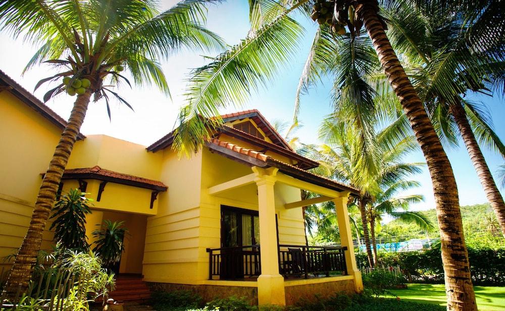 Golden Coast Resort and Spa — 3