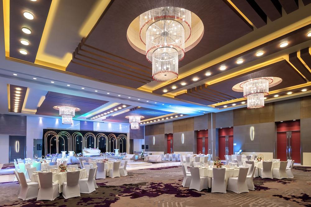 Park Rotana — 7