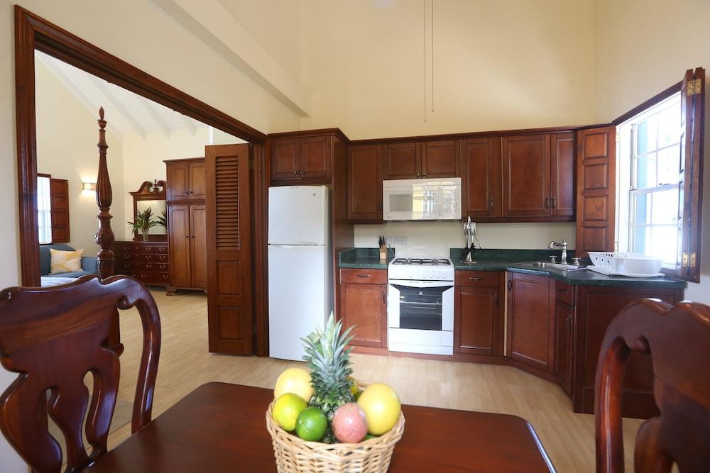 Villa Beach Cottages — 10