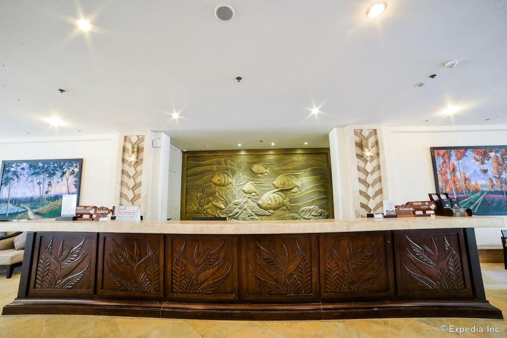 Olalani Resort and Condotel — 7