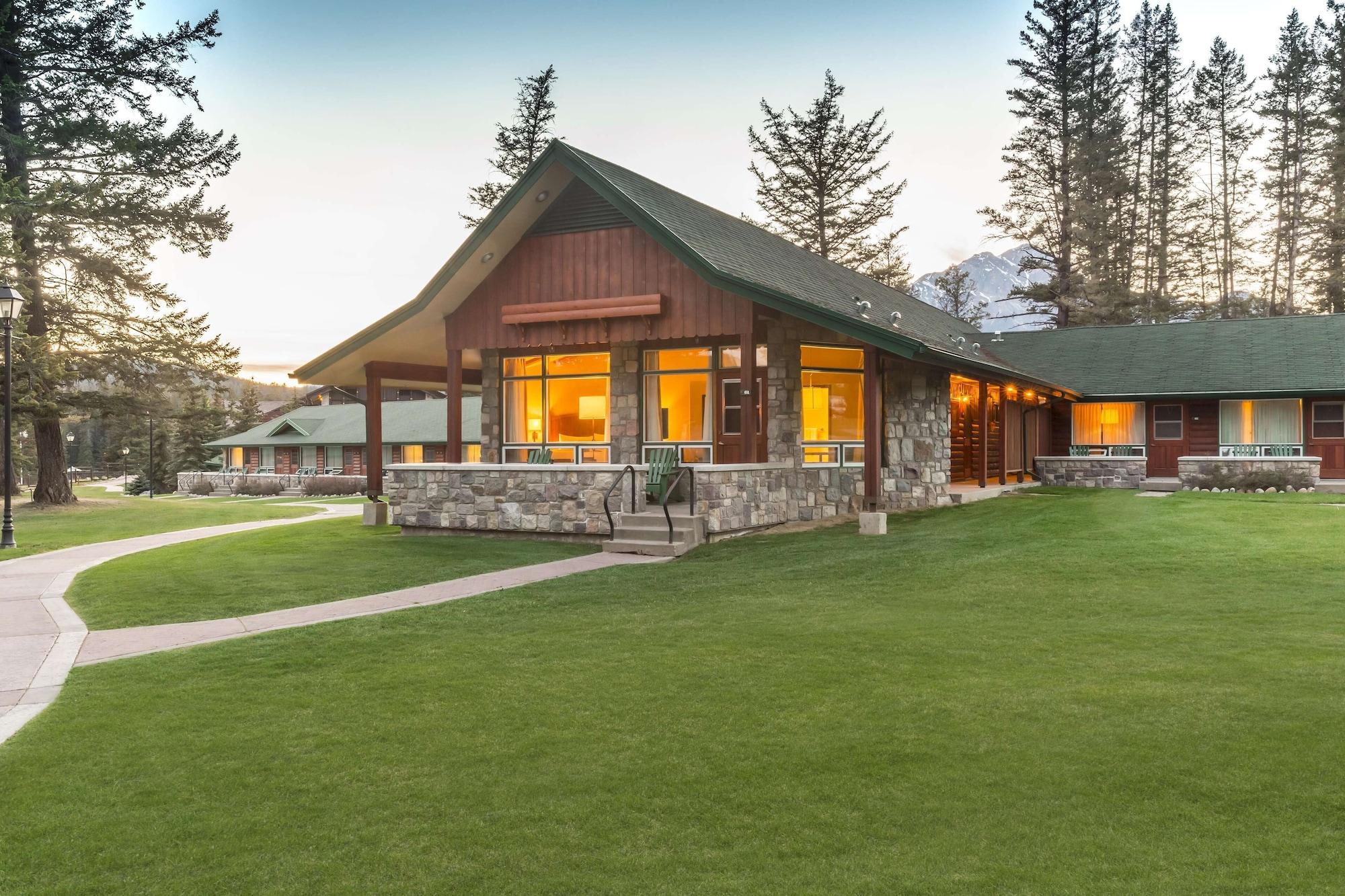 Fairmont Jasper Park Lodge 65314 — 2