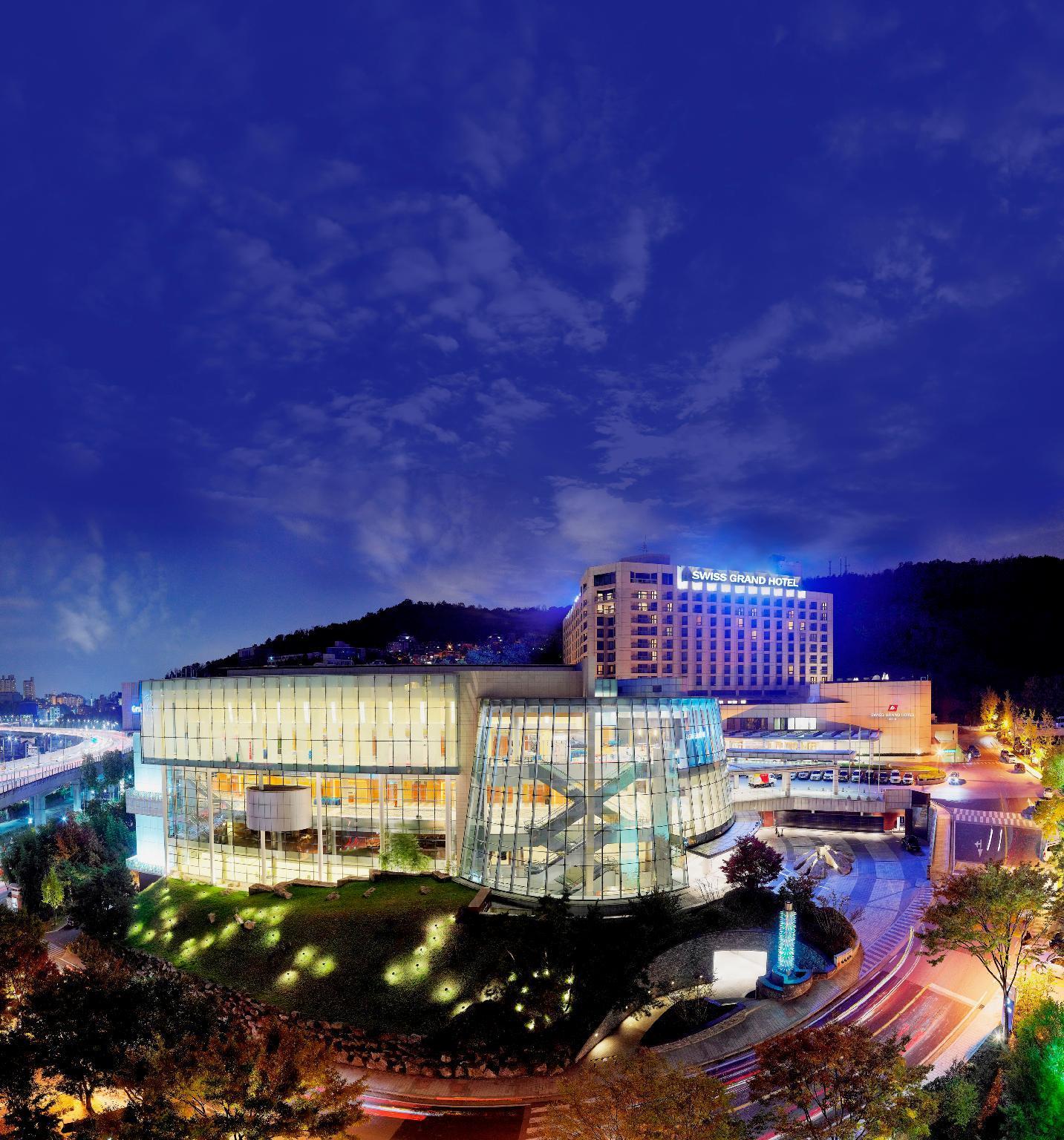 Swiss Grand Hotel — 8