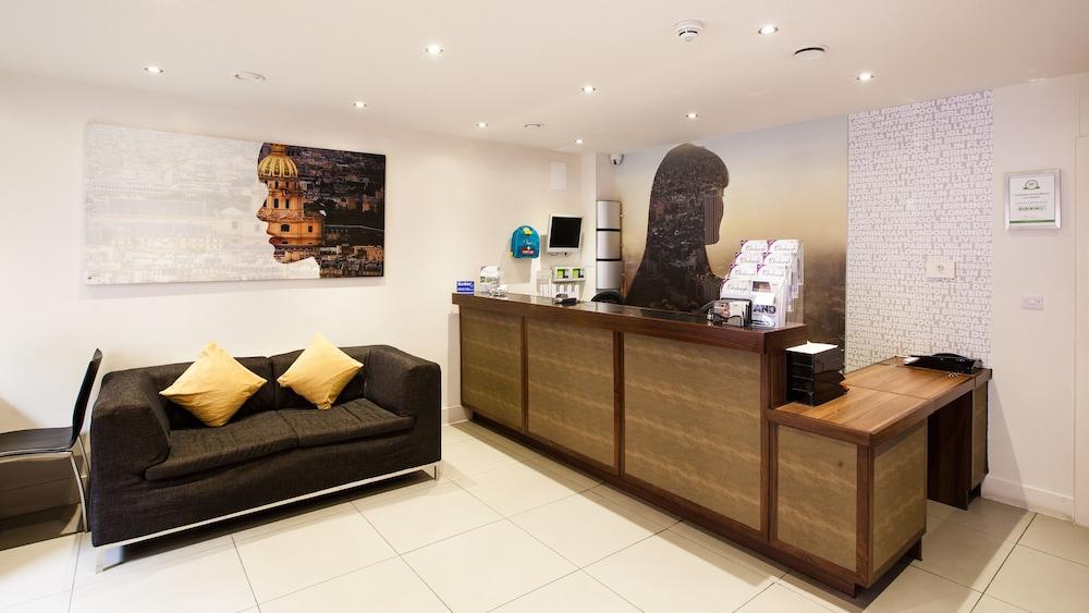 Staycity Aparthotels West End — 2