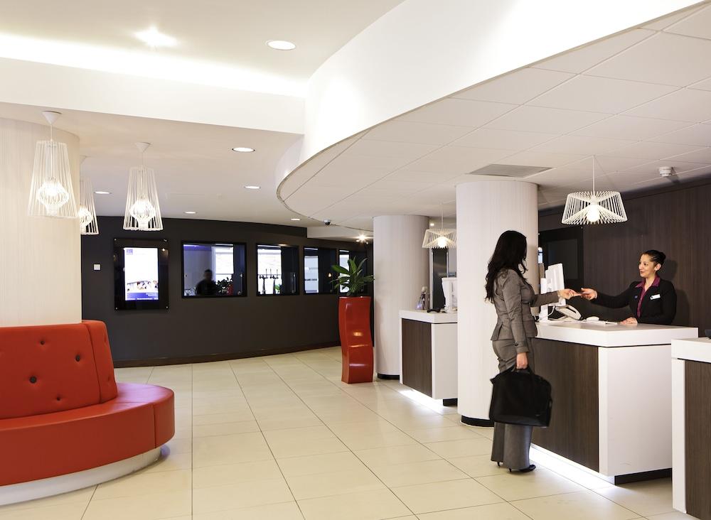 Novotel Glasgow Centre — 8