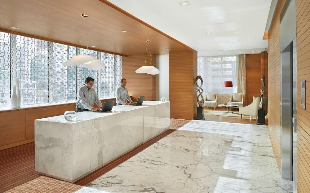 Hyatt Place Dubai Baniyas Square — 8