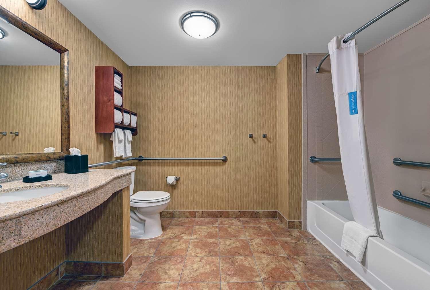 Hampton Inn Deming, NM — 2