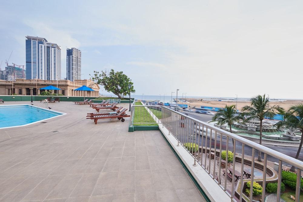 Galadari Hotel 64424 — 6