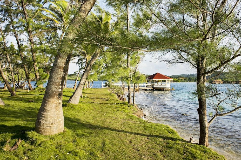 Fantasy Island Resort Beach and Marina All Inclusive — 1