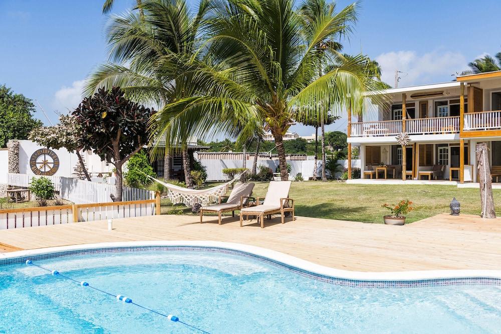MoonRaker Beach Hotel 1195228 — 9