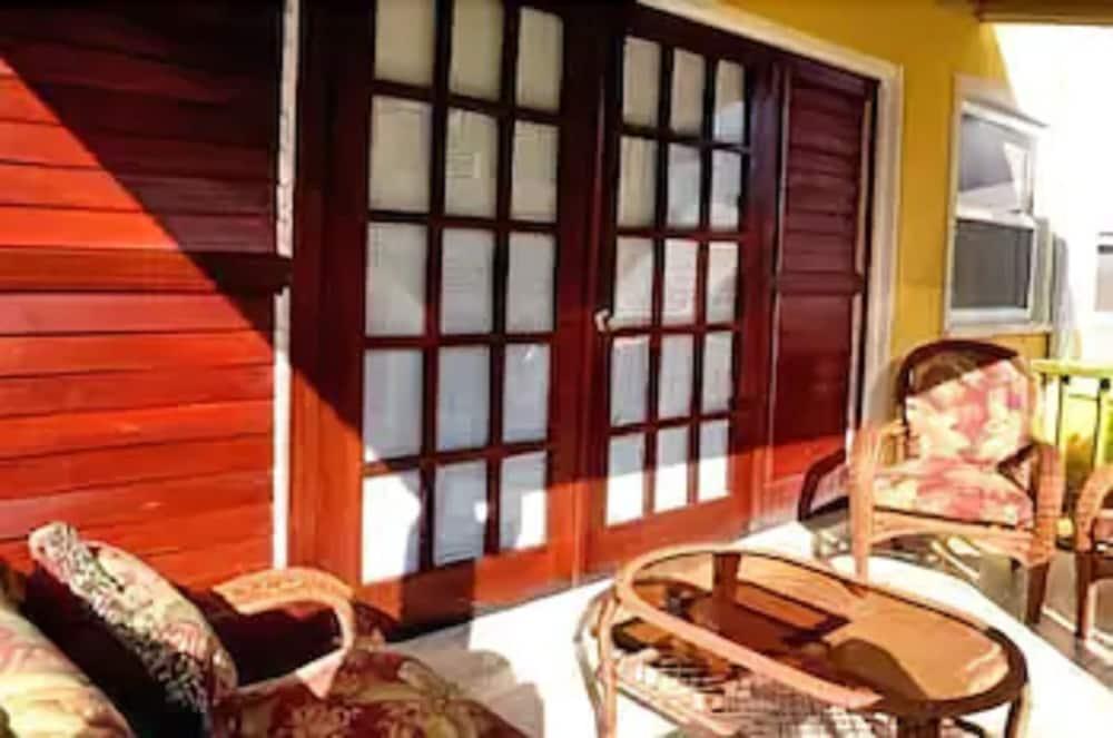 Grooms Beach Villa &amp; Resort — 5
