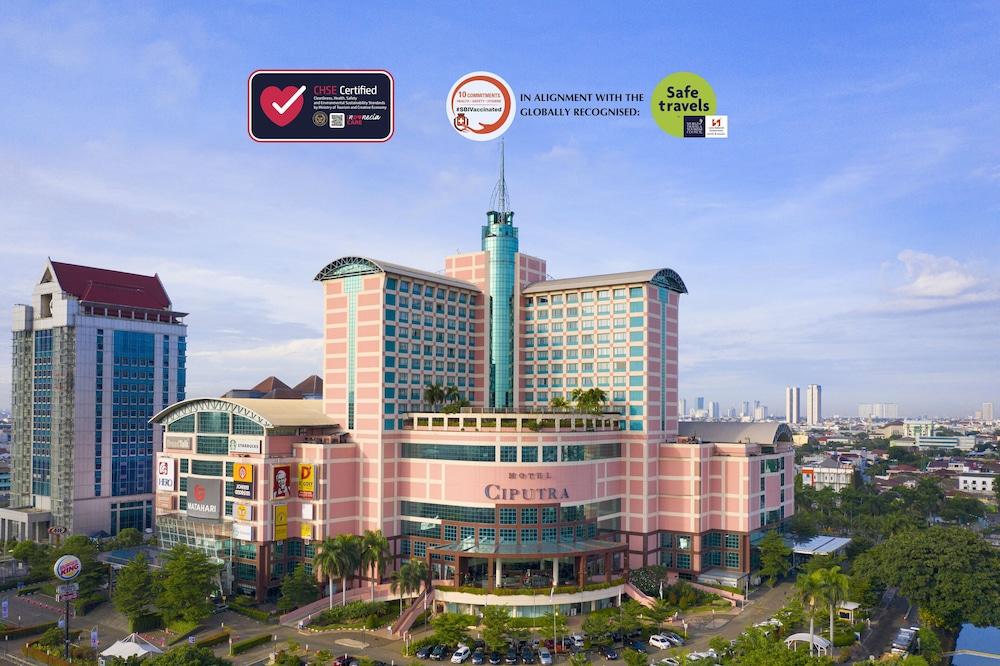 Hotel Ciputra Jakarta managed by Swiss-Belhotel International — 9