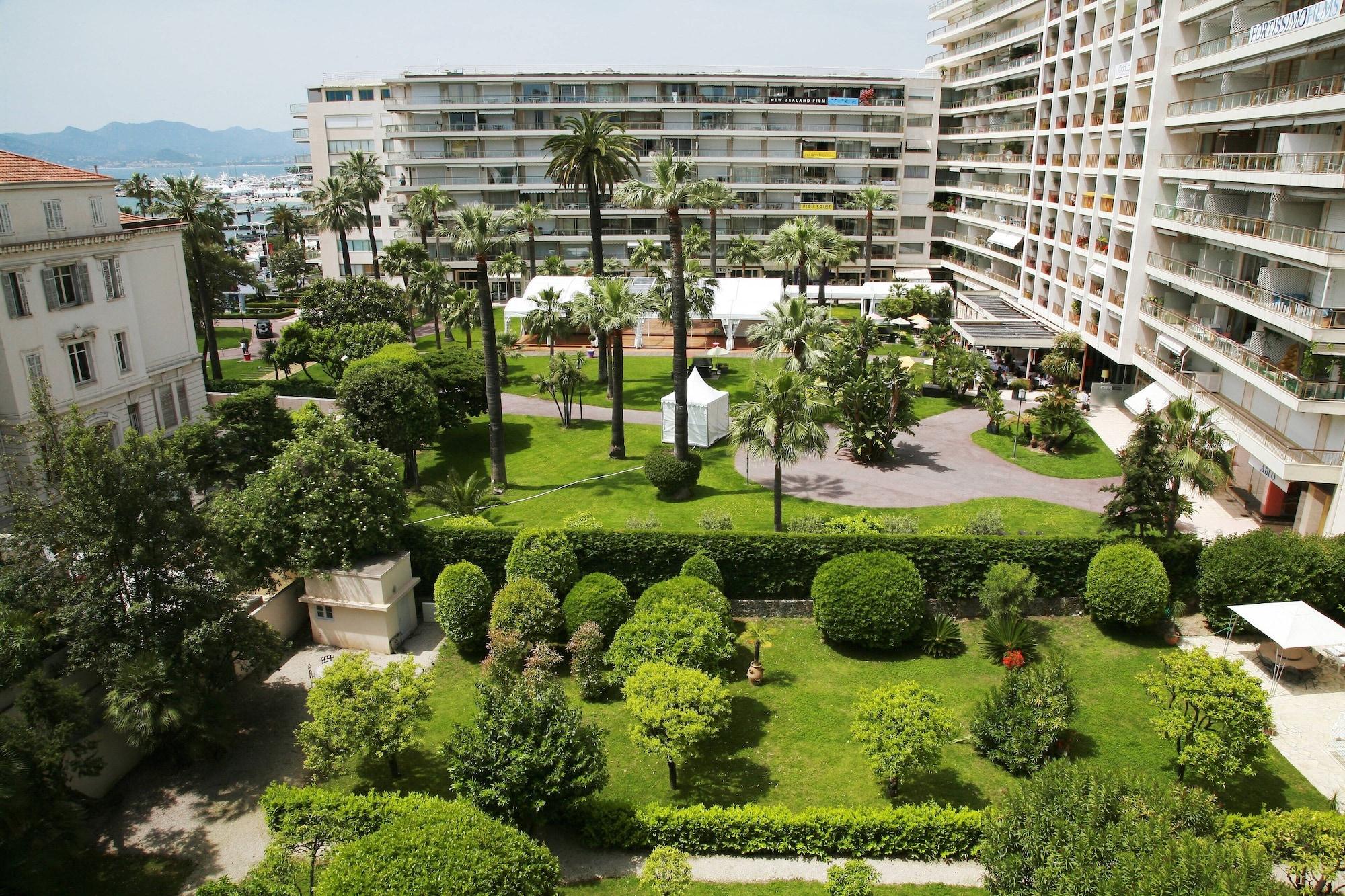 JW MARRIOTT CANNES — 5