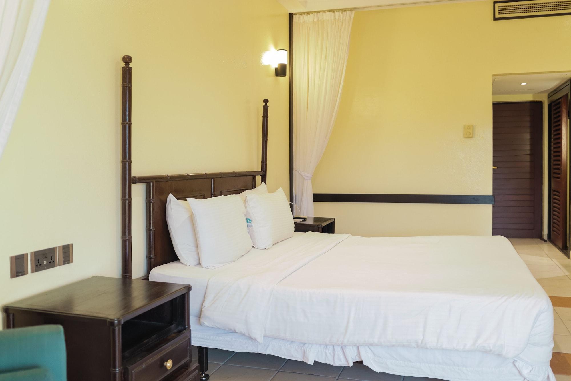 Mombasa Continental Resort 1024928 — 5